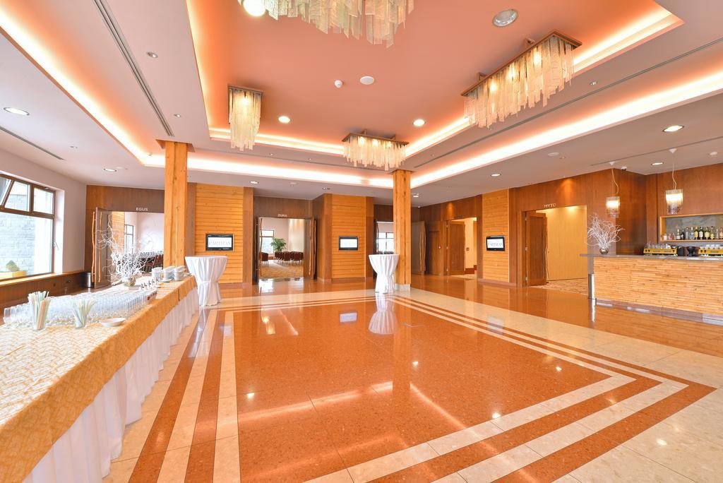 טאלה Hotel Partizan מראה חיצוני תמונה